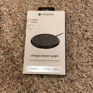 Mophie charge stream pad+